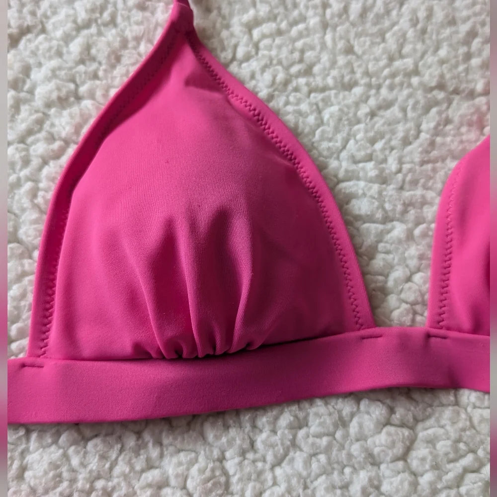 Pink Bikini Set - Picture 2 of 6